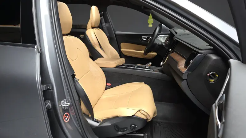 Купить Volvo XC60 Incheon из Кореи