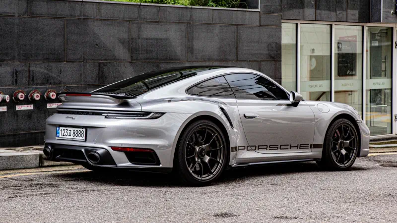 Porsche 911