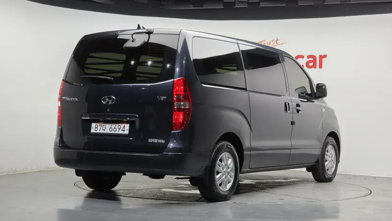 Hyundai Grand Starex