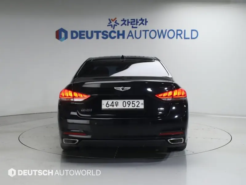 Hyundai Genesis