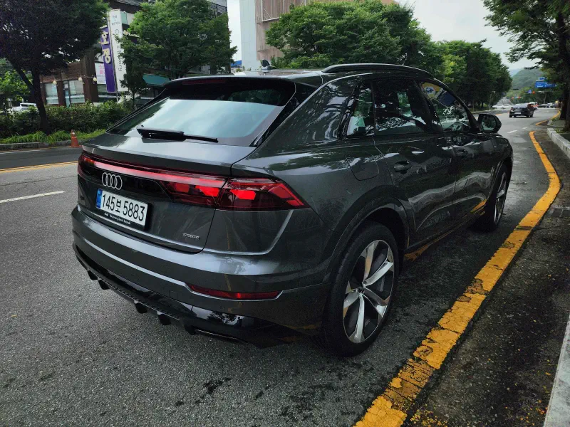 Audi Q8