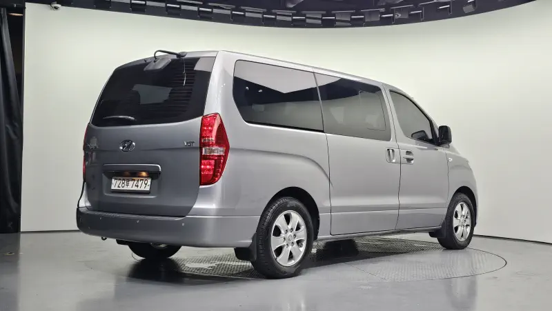 Hyundai Grand Starex