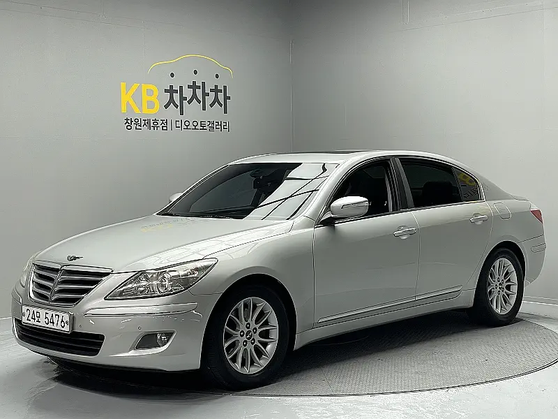 Hyundai Genesis