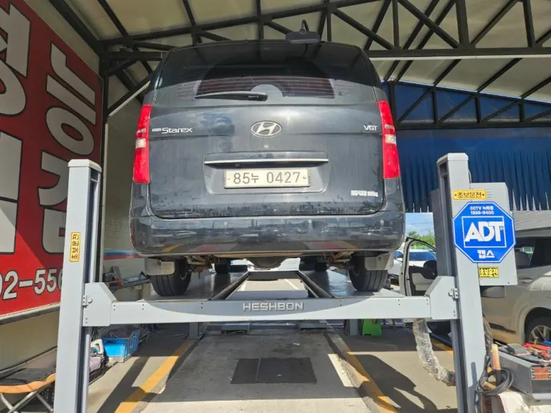 Hyundai Grand Starex