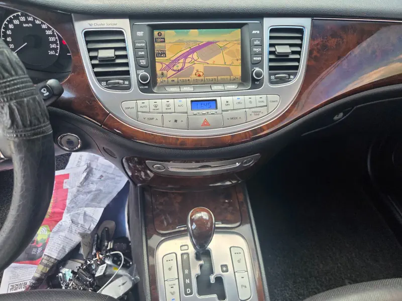 Hyundai Genesis