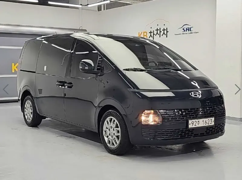 Hyundai Staria