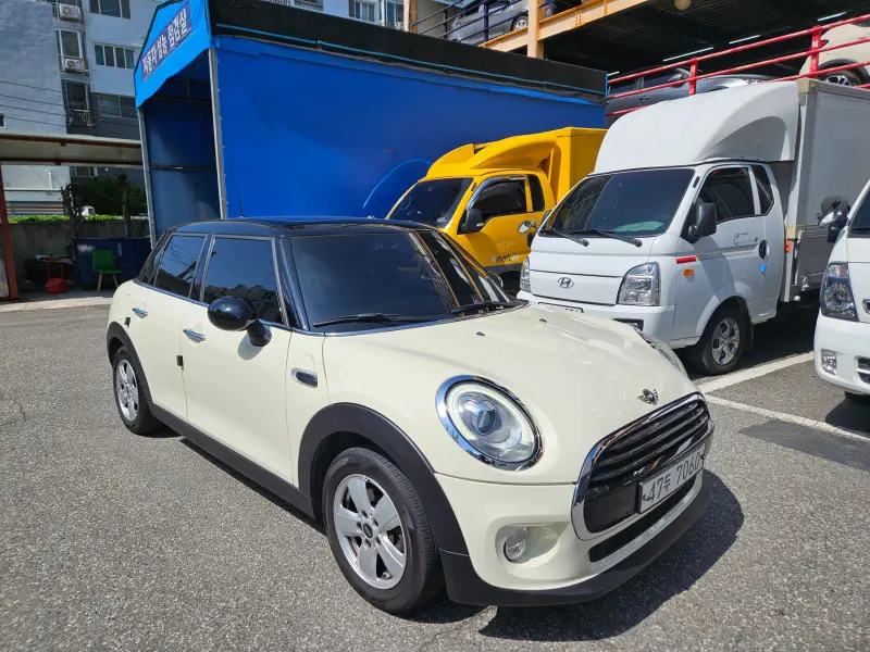 MINI Hatch
