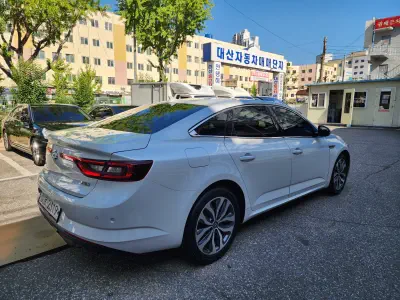 Renault Samsung SM6