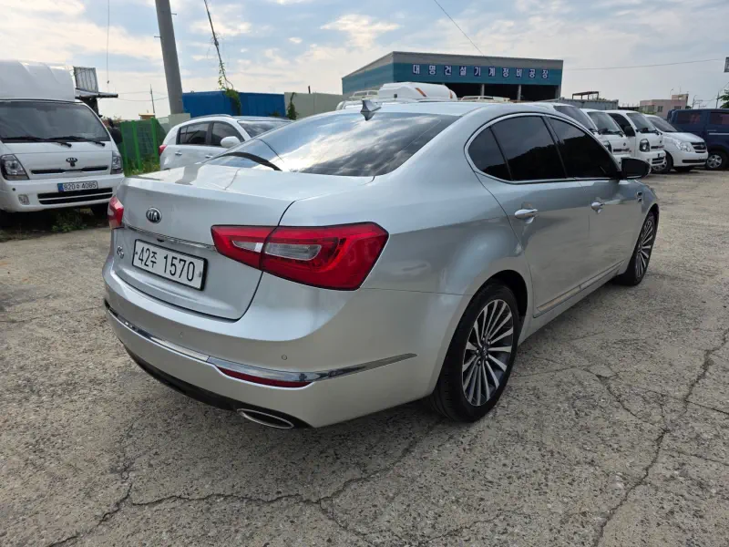 Kia K7