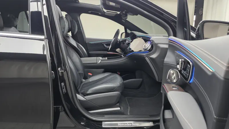 Mercedes-Benz EQS SUV