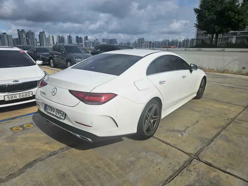 Mercedes-Benz CLS-Class