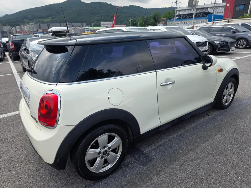 MINI Hatch