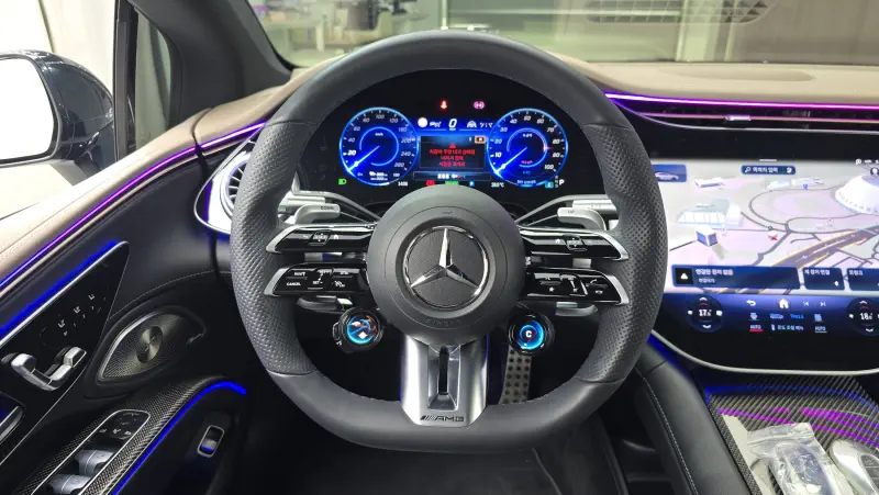 Mercedes-Benz EQS