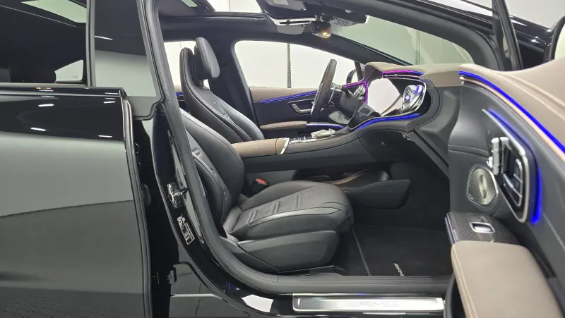 Mercedes-Benz EQS