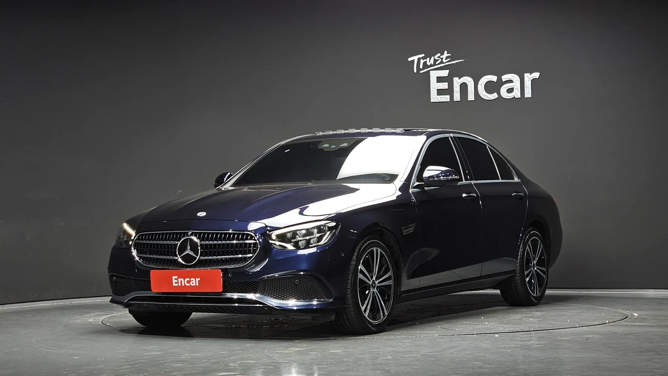 Mercedes-Benz E-Class 2022