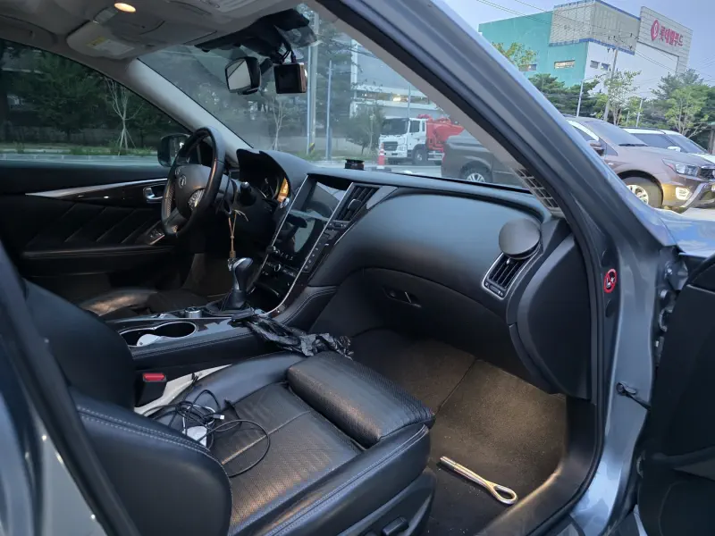 Infiniti Q50
