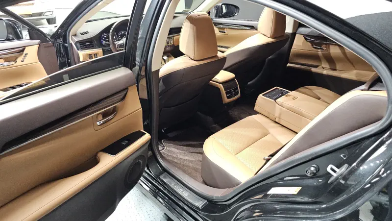 Lexus ES300h