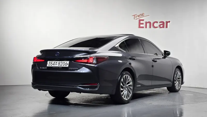 Lexus ES300h