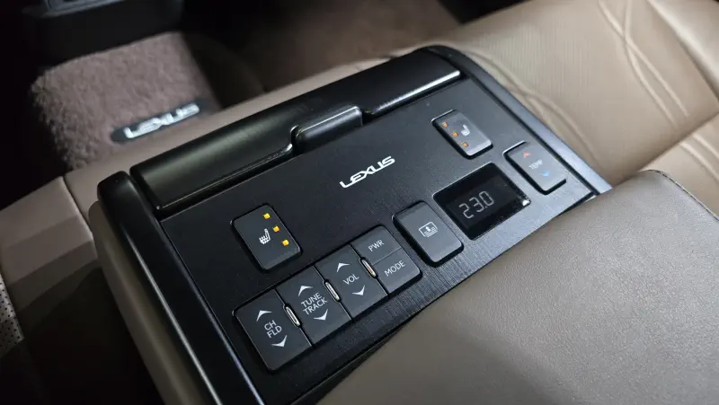 Lexus ES300h