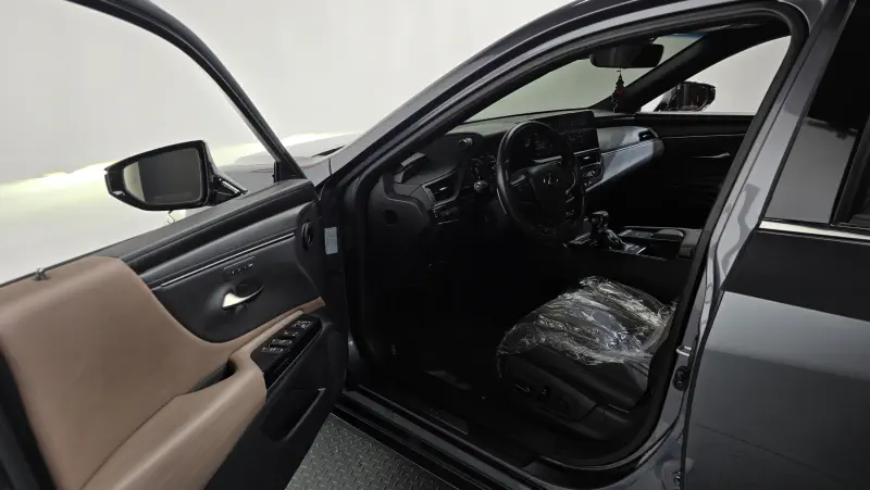 Lexus ES300h