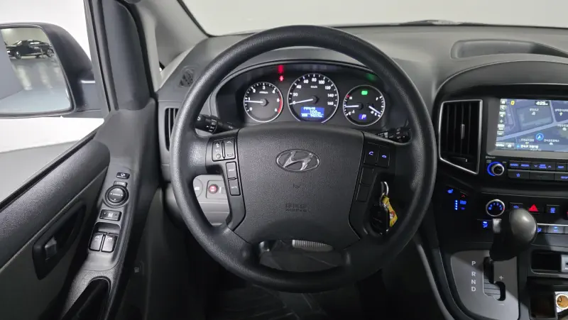 Hyundai Grand Starex