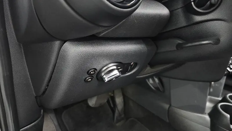 Mini Hatch