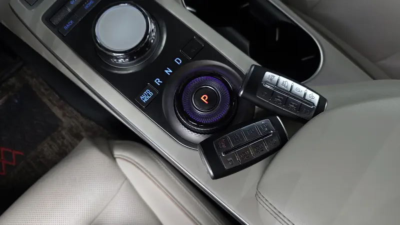 Genesis GV70