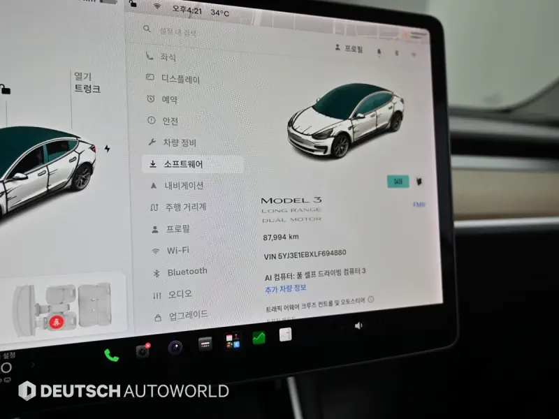 Tesla MODEL 3