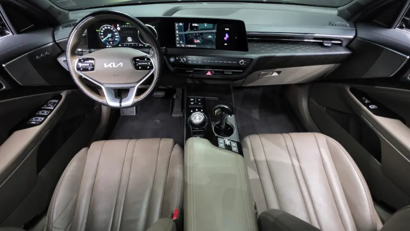 Kia K8