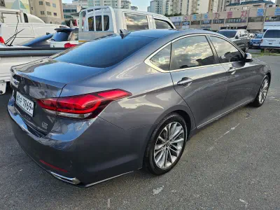 Hyundai Genesis