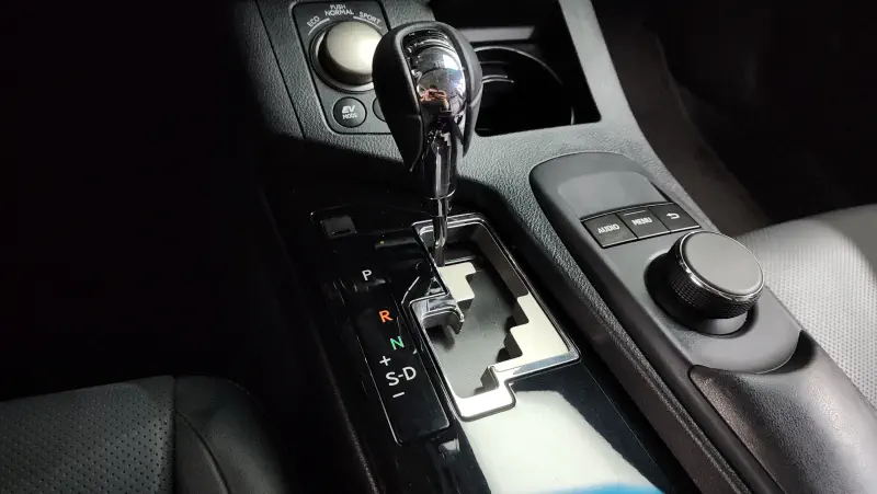 Lexus ES300h
