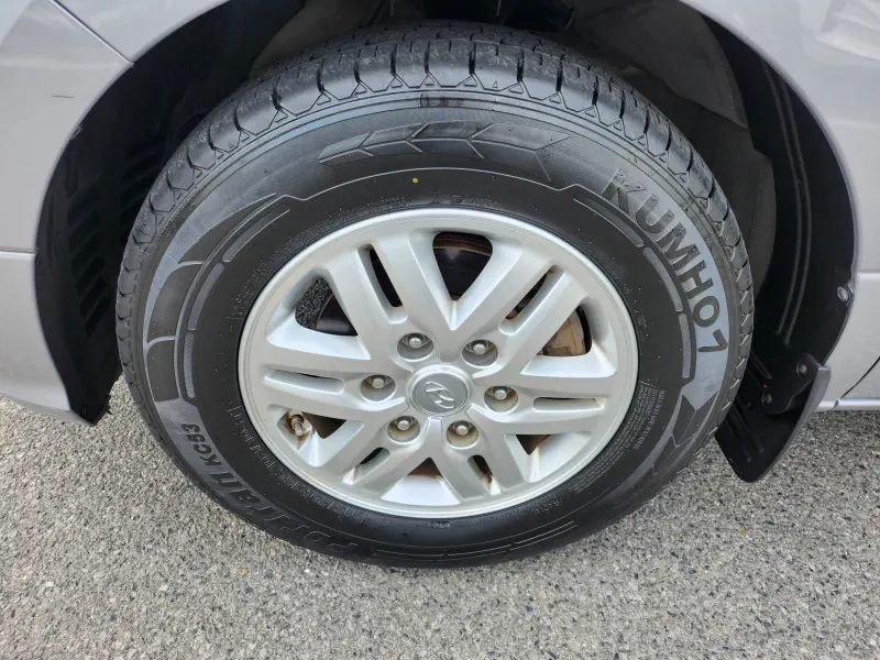 Hyundai Grand Starex