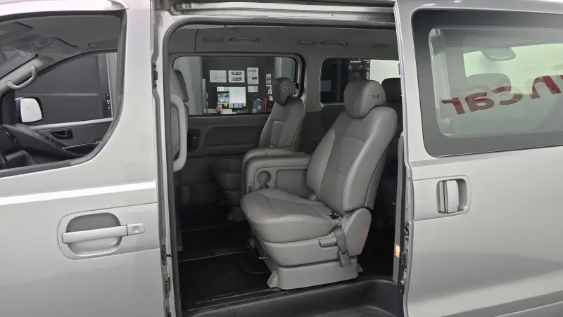 Hyundai Grand Starex