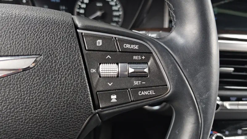 Genesis EQ900