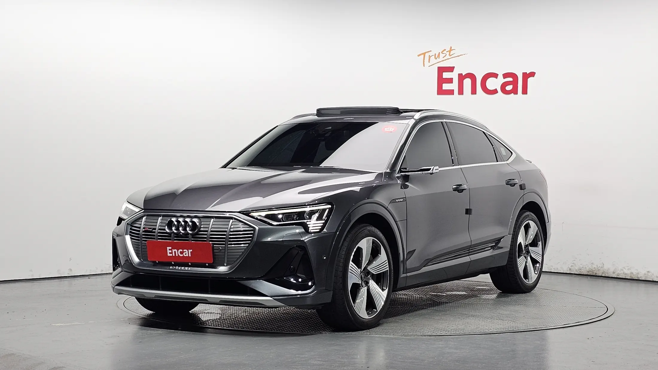 Audi e-tron 2022