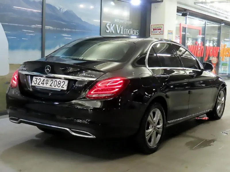 Mercedes-Benz C-Class