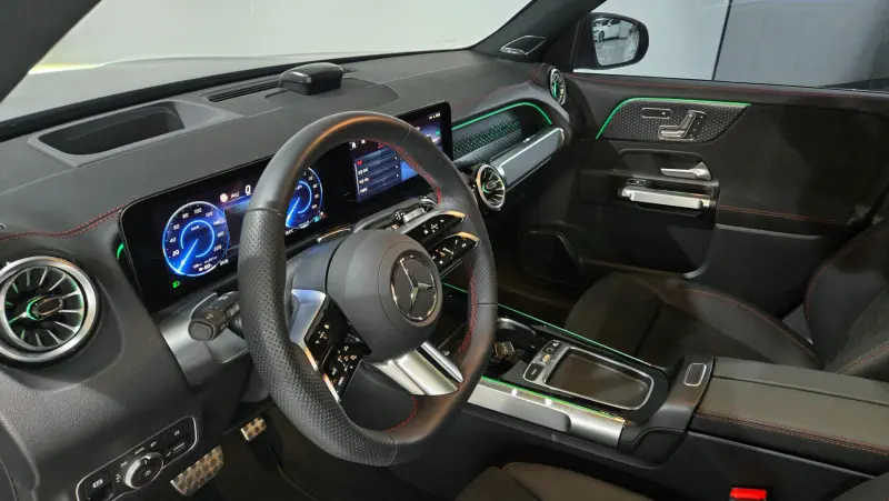 Mercedes-Benz EQB