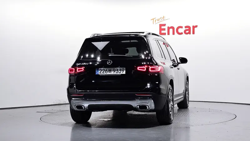 Mercedes-Benz GLB-Class