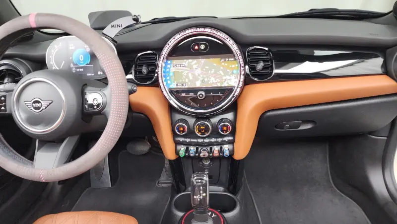 MINI Cabrio