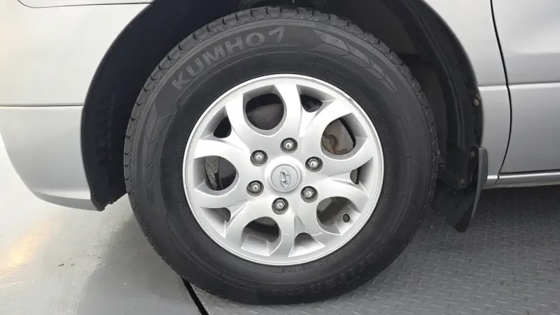 Hyundai Grand Starex