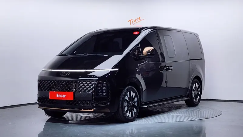 Hyundai Staria