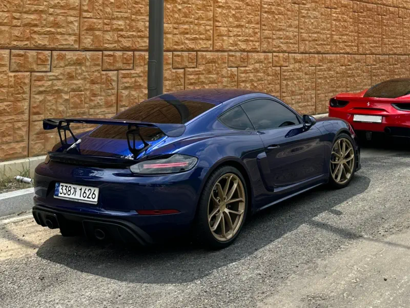 Porsche Cayman