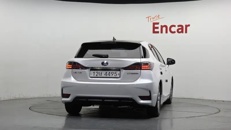 Lexus CT200h