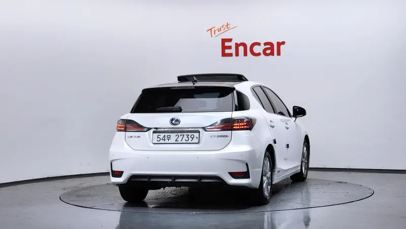 Lexus CT200h