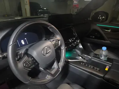 Lexus LX570