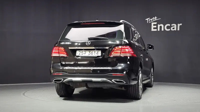 Mercedes-Benz GLE-Class
