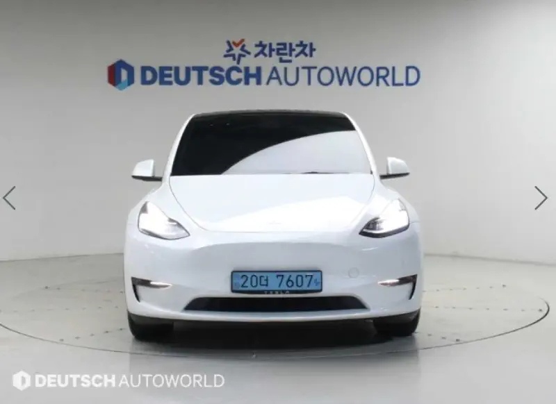 Tesla Model Y