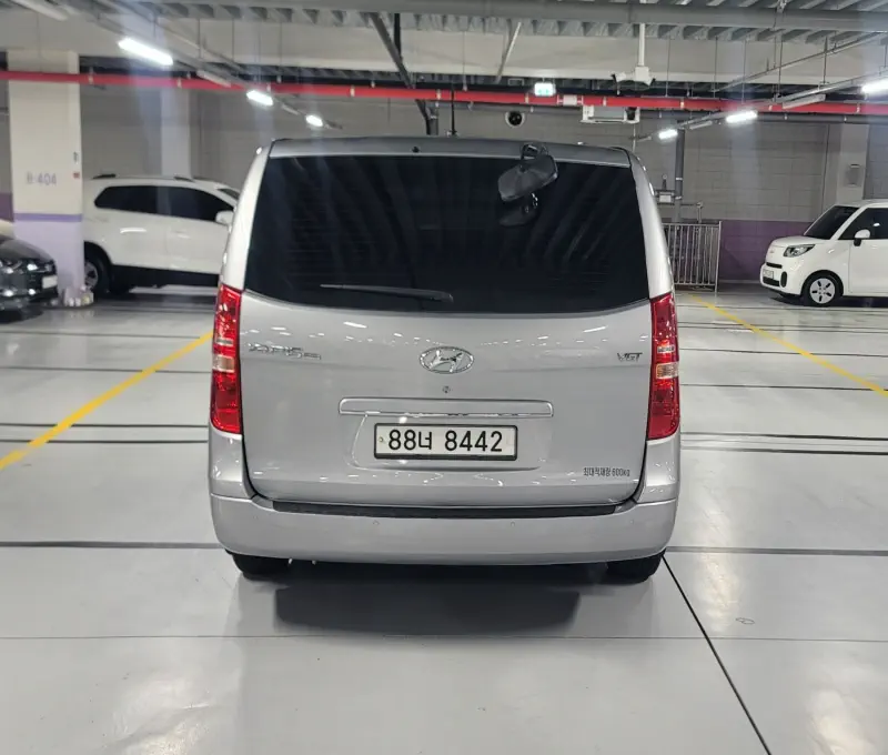 Hyundai Grand Starex