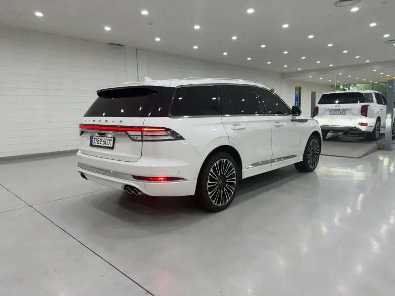 Lincoln Aviator