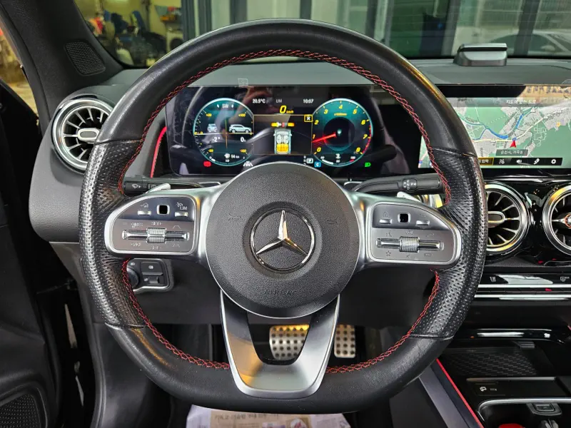 Mercedes-Benz GLB-Class